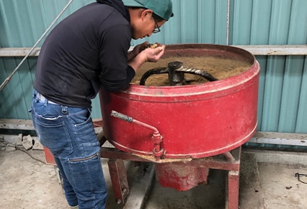 ぼかし肥料を作る