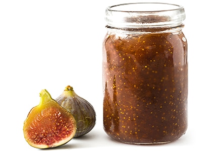 いちじくのジャムビンと果実イメージ